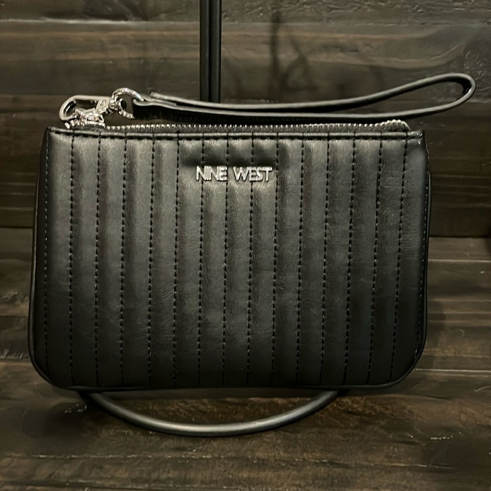 Nine West Vegan Leather Wristlet EUC